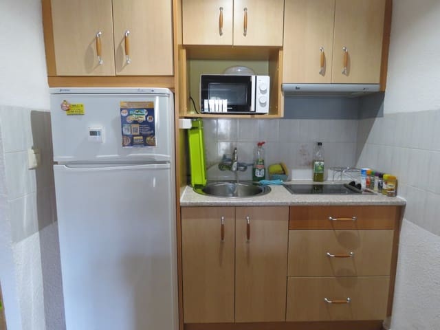 2 soveværelse Byhus til salg i La Marina, Elche / Elx - € 89.000 (Ref: 9500622)