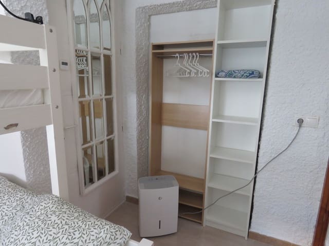 2 soveværelse Byhus til salg i La Marina, Elche / Elx - € 89.000 (Ref: 9500622)