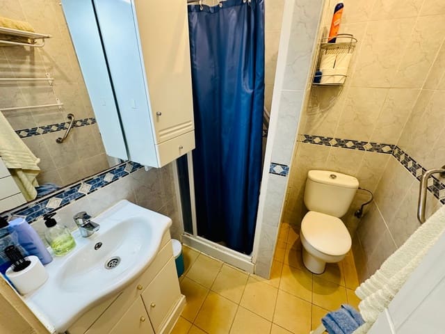 1 soveværelse Byhus til salg i La Marina, Elche / Elx - € 95.000 (Ref: 9528589)