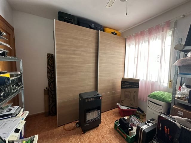 3 Zimmer Doppelhaus zu verkaufen in La Marina, Elche / Elx mit Pool Garage - 160.000 € (Ref: 9569970)