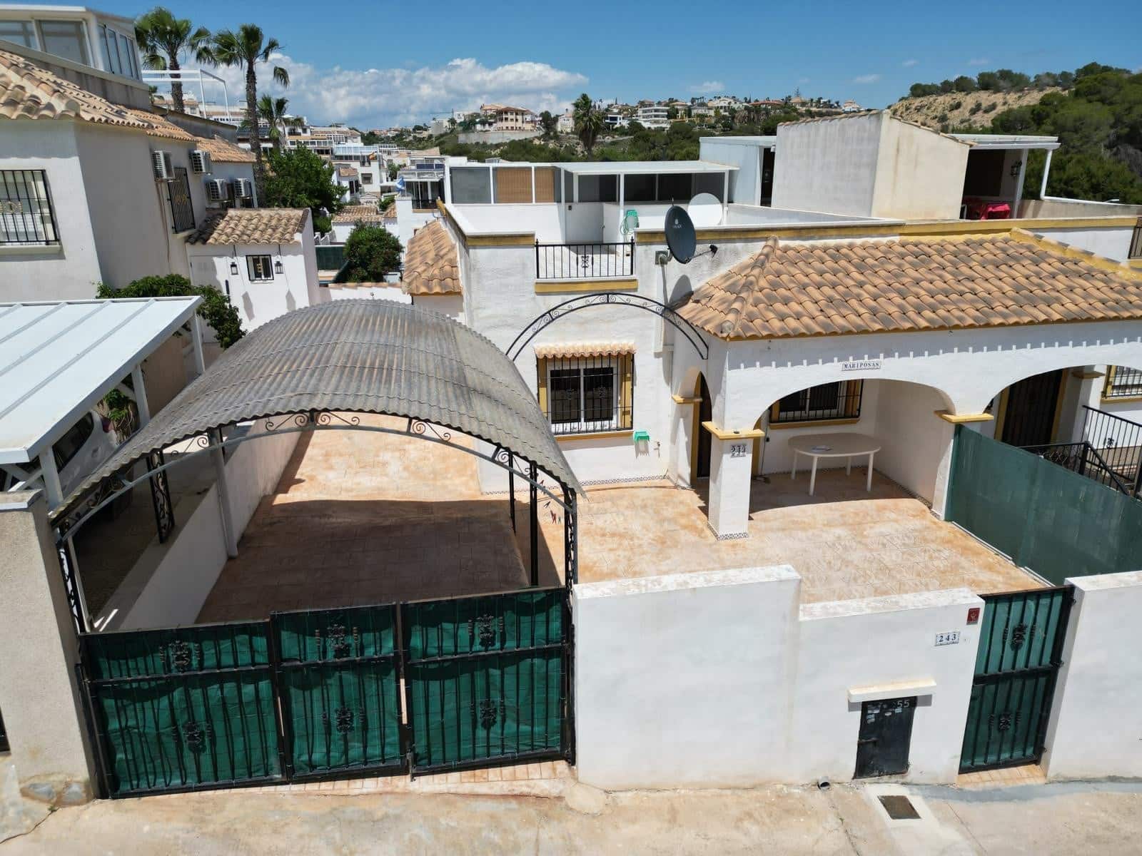 3 Zimmer Doppelhaus zu verkaufen in La Marina mit Pool Garage - 160.000 € (Ref: 9569970)