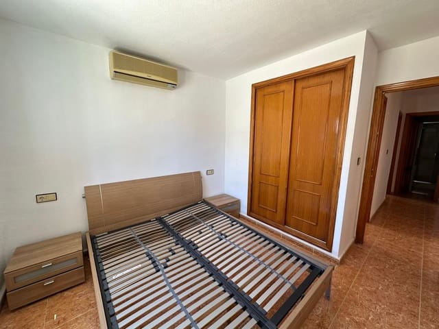 3 Zimmer Doppelhaus zu verkaufen in La Marina, Elche / Elx mit Pool Garage - 160.000 € (Ref: 9569970)
