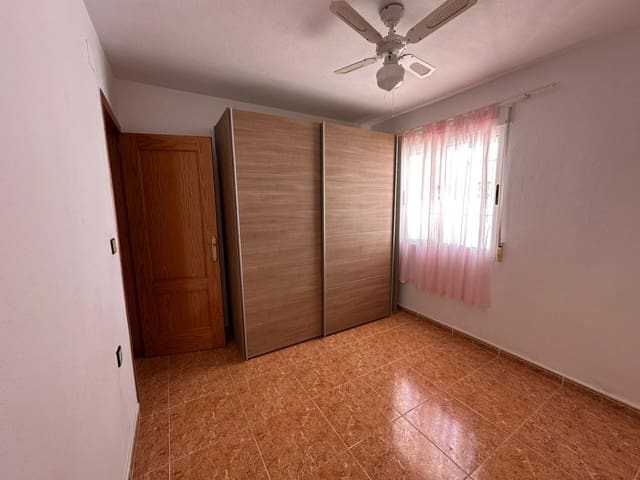 3 Zimmer Doppelhaus zu verkaufen in La Marina, Elche / Elx mit Pool Garage - 160.000 € (Ref: 9569970)