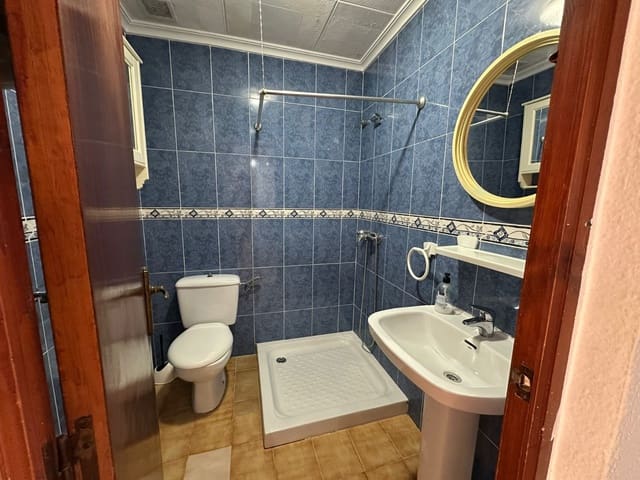 4 makuuhuone Omakotitalo myytävänä paikassa La Marina, Elche / Elx - 195 000 € (Ref: 9580286)