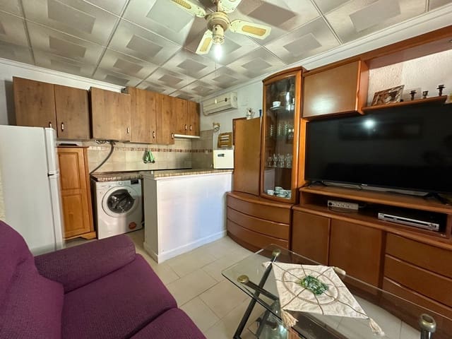 Casa de 2 habitaciones en La Marina, Elche / Elx en venta - 115.000 € (Ref: 9603036)