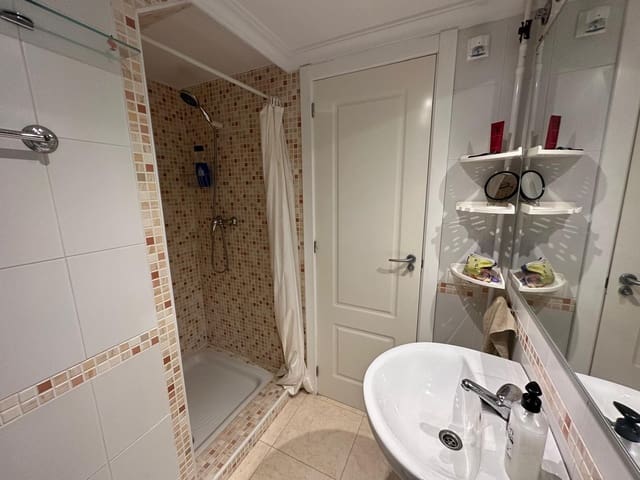 3 slaapkamer Villa te koop in La Marina, Elche / Elx met zwembad - € 195.000 (Ref: 9606387)