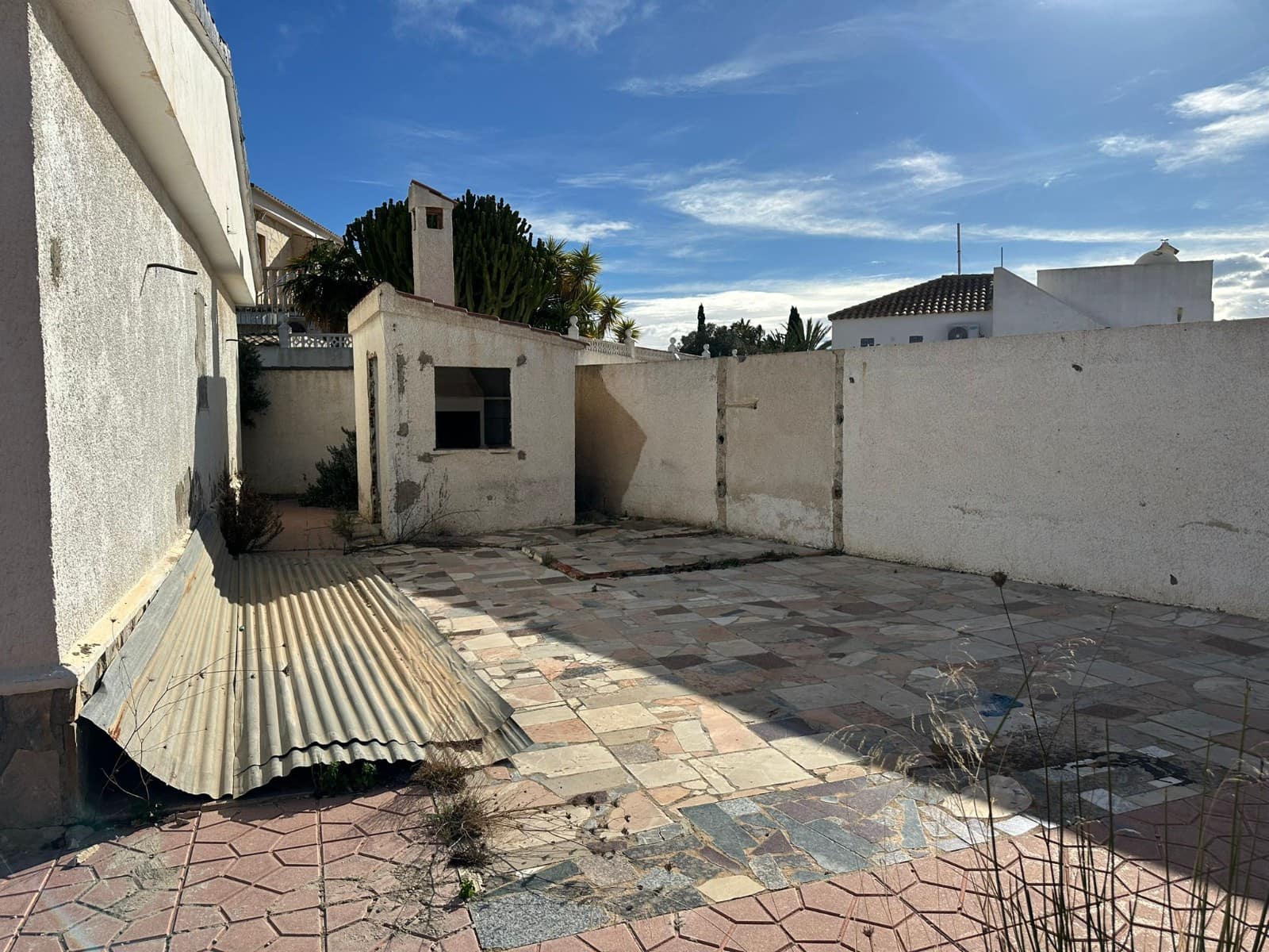 3 bedroom Villa for sale in La Marina with pool - € 225,000 (Ref: 9618099)