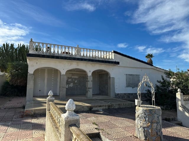 3 soverom Villa til salgs i La Marina, Elche / Elx med svømmebasseng - € 225 000 (Ref: 9618099)