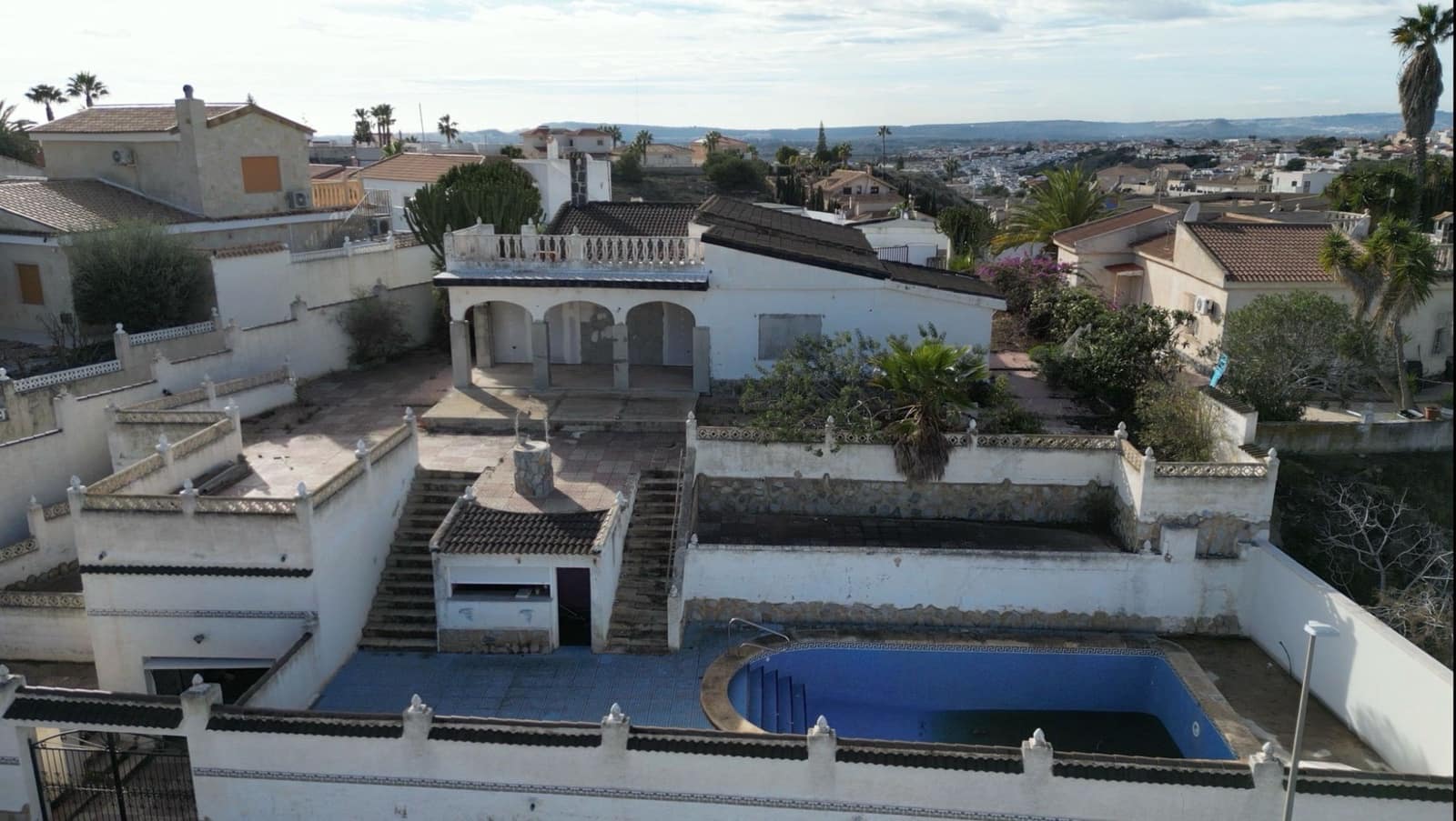 3 bedroom Villa for sale in La Marina with pool - € 225,000 (Ref: 9618099)