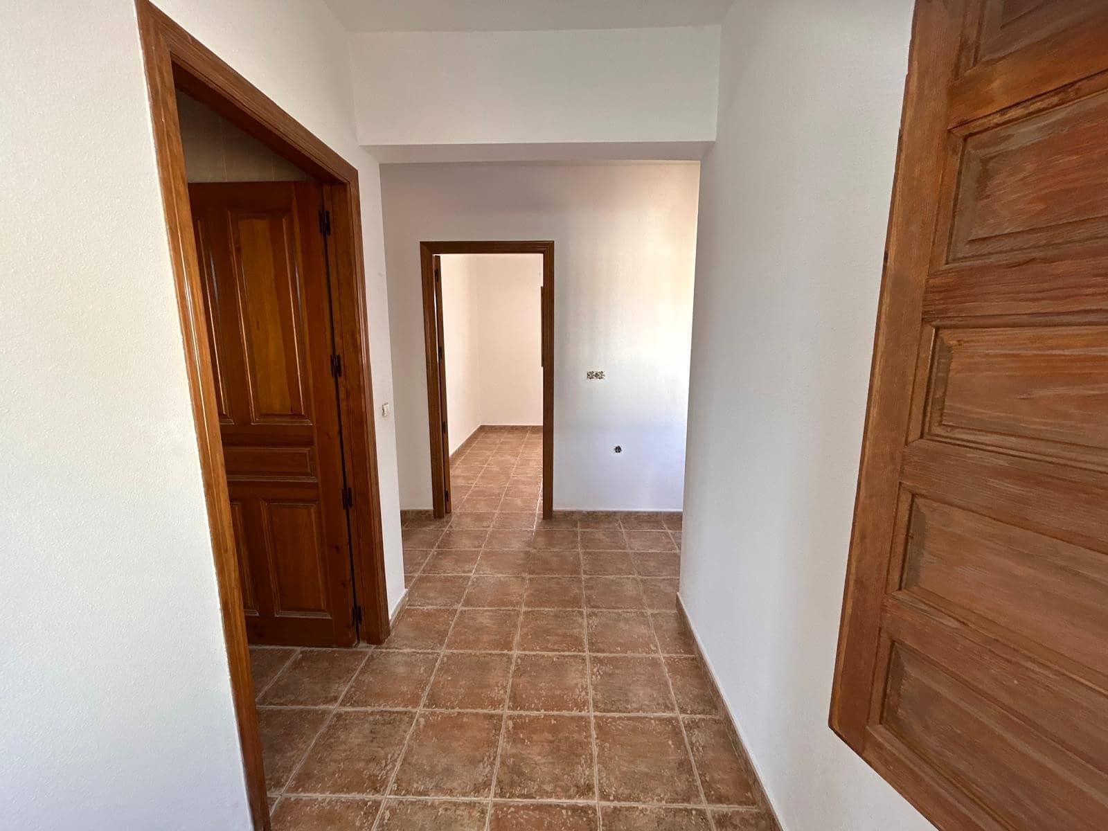 Chalet de 4 habitaciones en Catral en venta con piscina garaje - 340.000 € (Ref: 9630567)