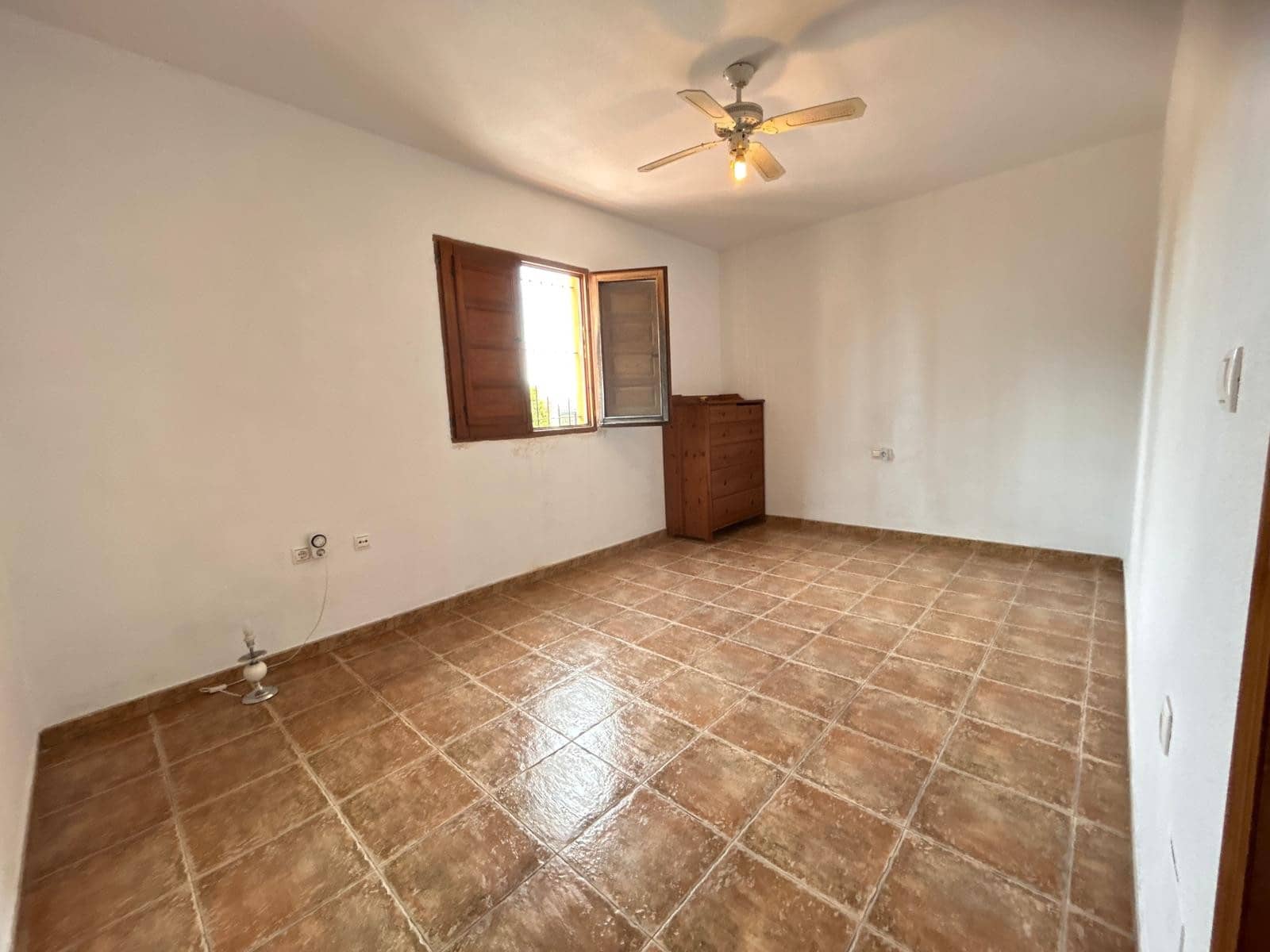 Chalet de 4 habitaciones en Catral en venta con piscina garaje - 340.000 € (Ref: 9630567)