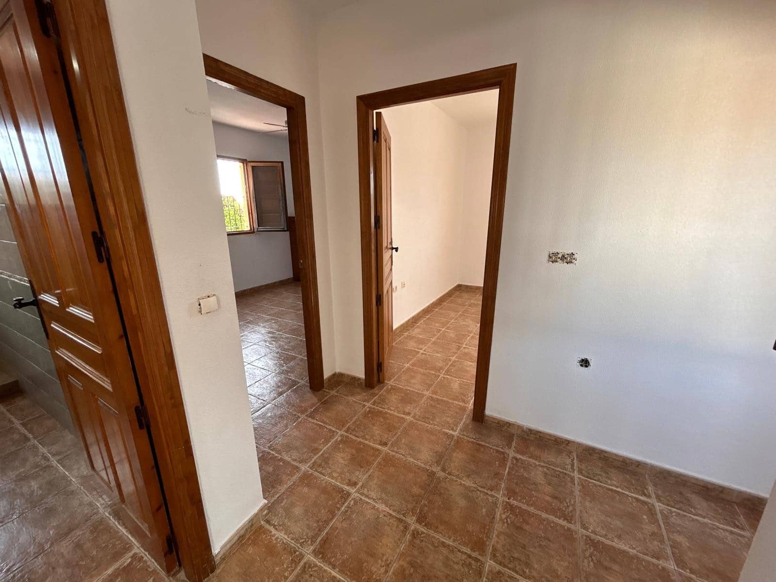 Chalet de 4 habitaciones en Catral en venta con piscina garaje - 340.000 € (Ref: 9630567)