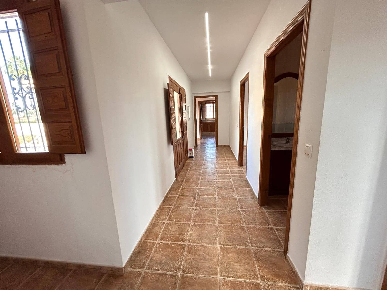 Chalet de 4 habitaciones en Catral en venta con piscina garaje - 340.000 € (Ref: 9630567)