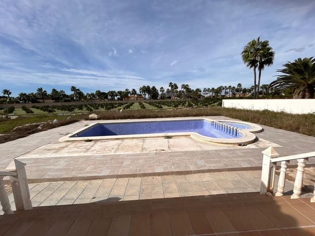 Chalet de 4 habitaciones en Catral en venta con piscina garaje - 340.000 € (Ref: 9630567)