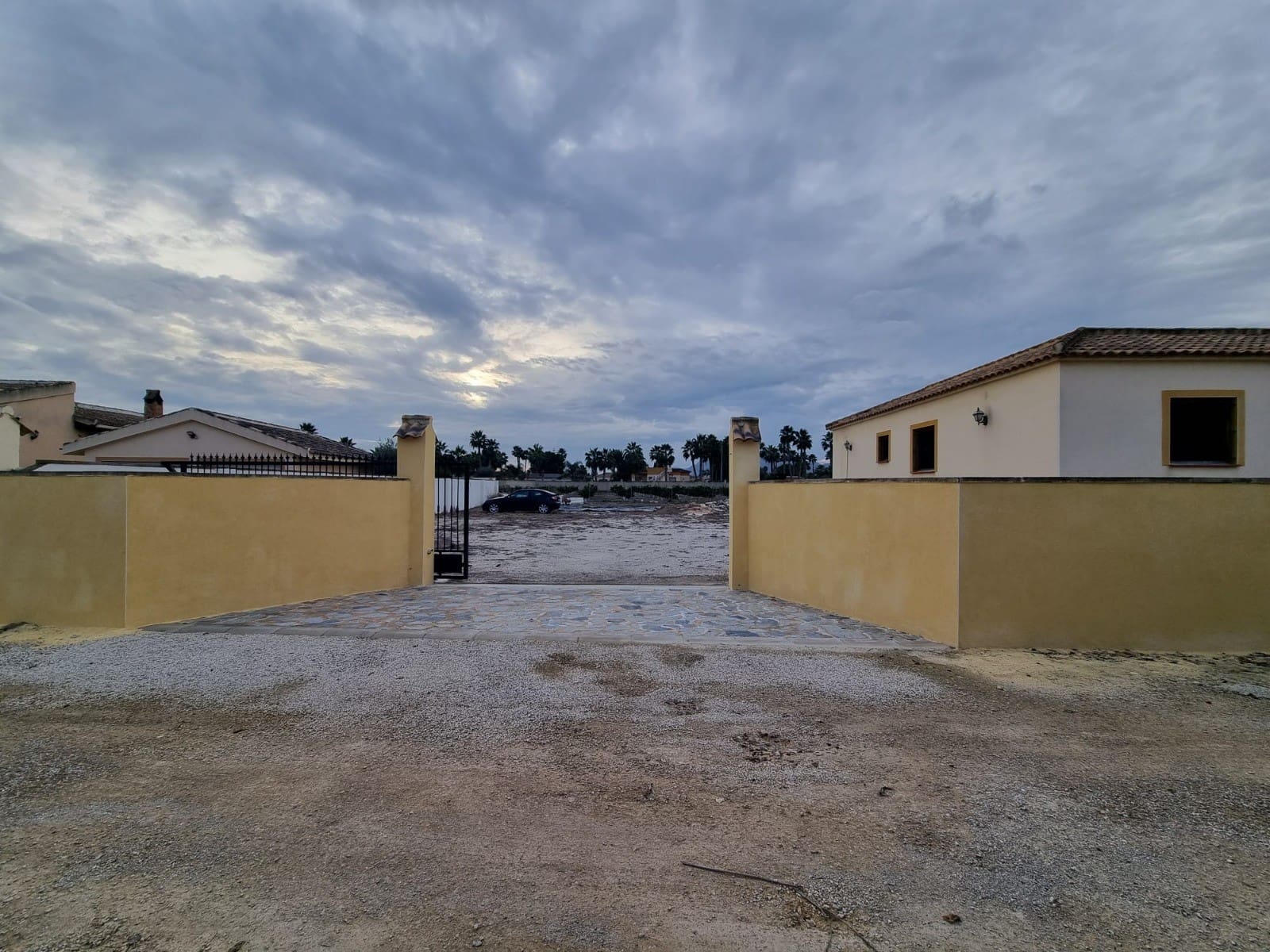 Chalet de 4 habitaciones en Catral en venta con piscina garaje - 340.000 € (Ref: 9630567)