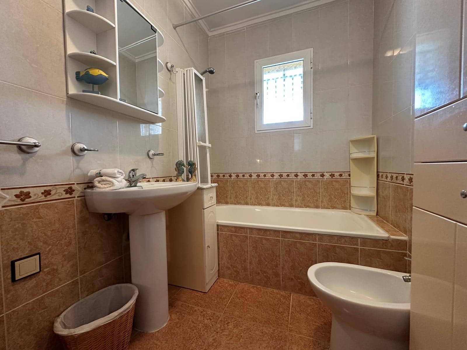 3 soveværelse Villa til salg i San Fulgencio med swimmingpool garage - € 175.000 (Ref: 9678187)