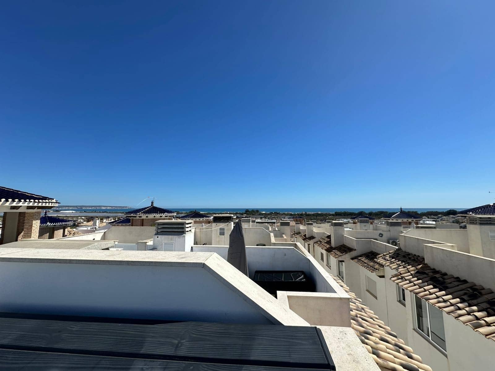 2 bedroom Apartment for sale in El Pinet with pool garage - € 197,000 (Ref: 9685240)