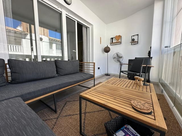 2 makuuhuone Huoneisto myytävänä paikassa La Marina, Elche / Elx mukana uima-altaan 
autotalli - 197 000 € (Ref: 9685240)