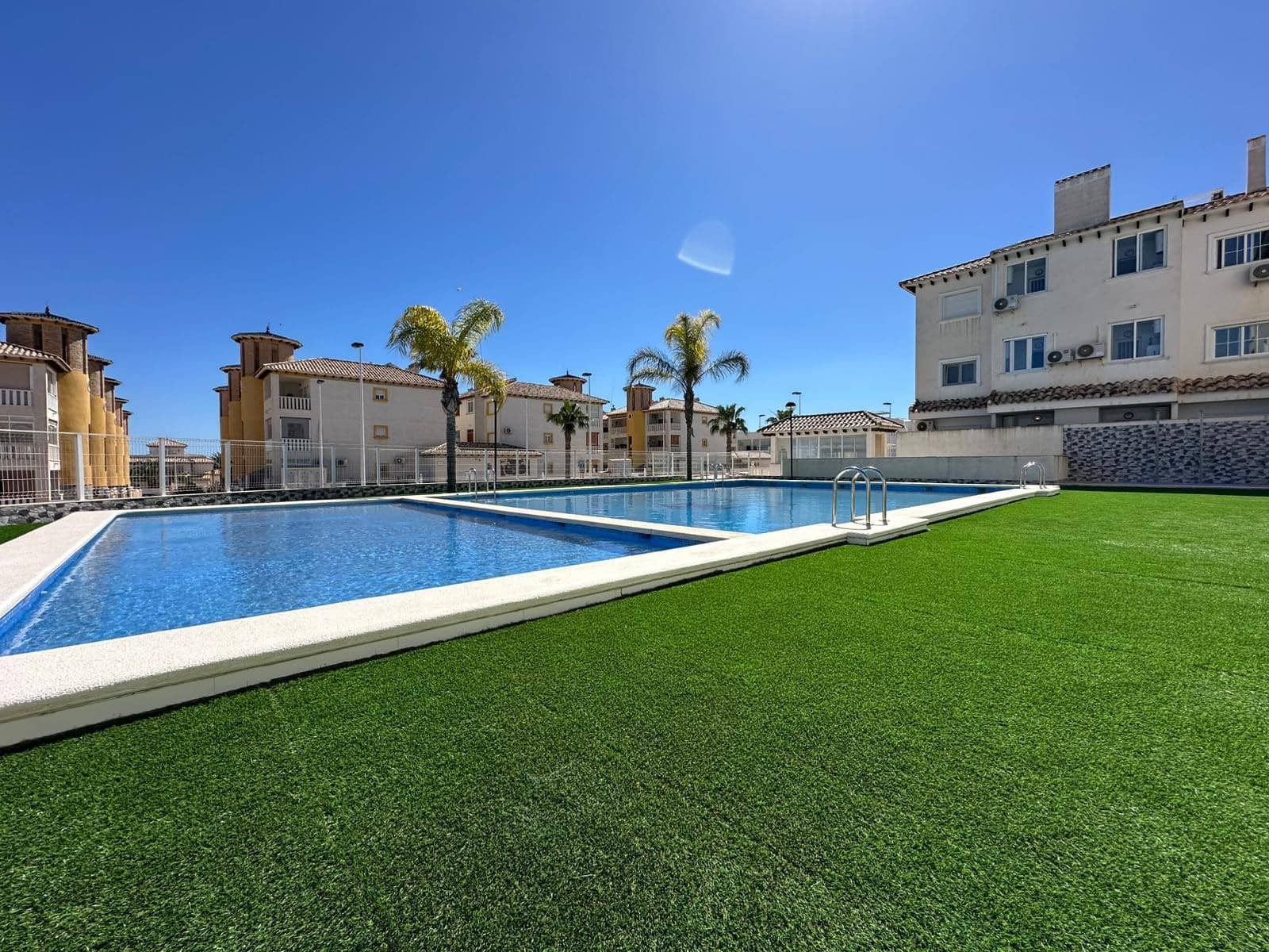 2 bedroom Apartment for sale in El Pinet with pool garage - € 197,000 (Ref: 9685240)