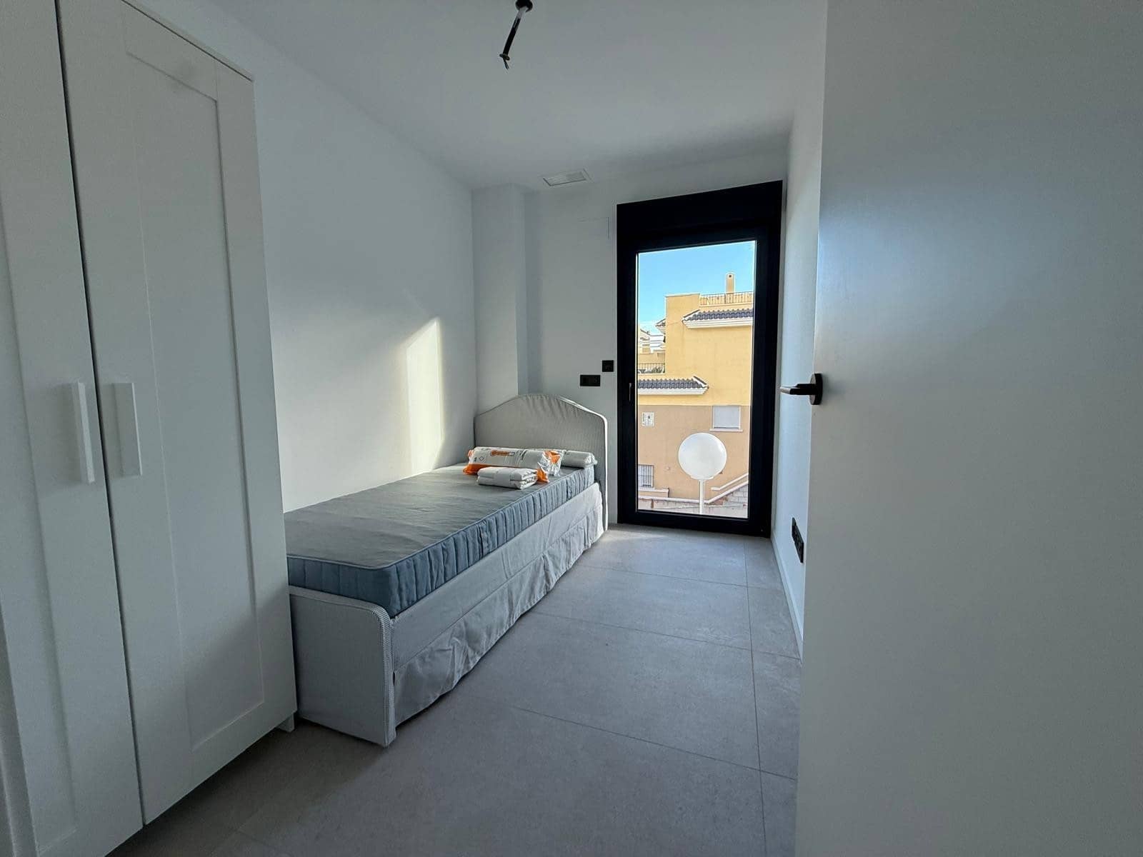 2 bedroom Apartment for sale in Muchamiel / Mutxamel with pool - € 199,000 (Ref: 9687634)