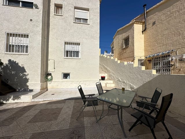 4 quarto Moradia para venda em La Marina, Elche / Elx com garagem - 220 000 € (Ref: 9713517)