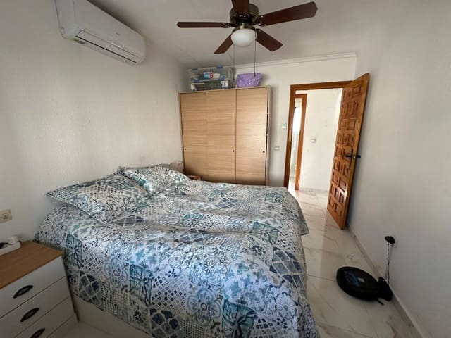 4 quarto Moradia para venda em La Marina, Elche / Elx com garagem - 220 000 € (Ref: 9713517)