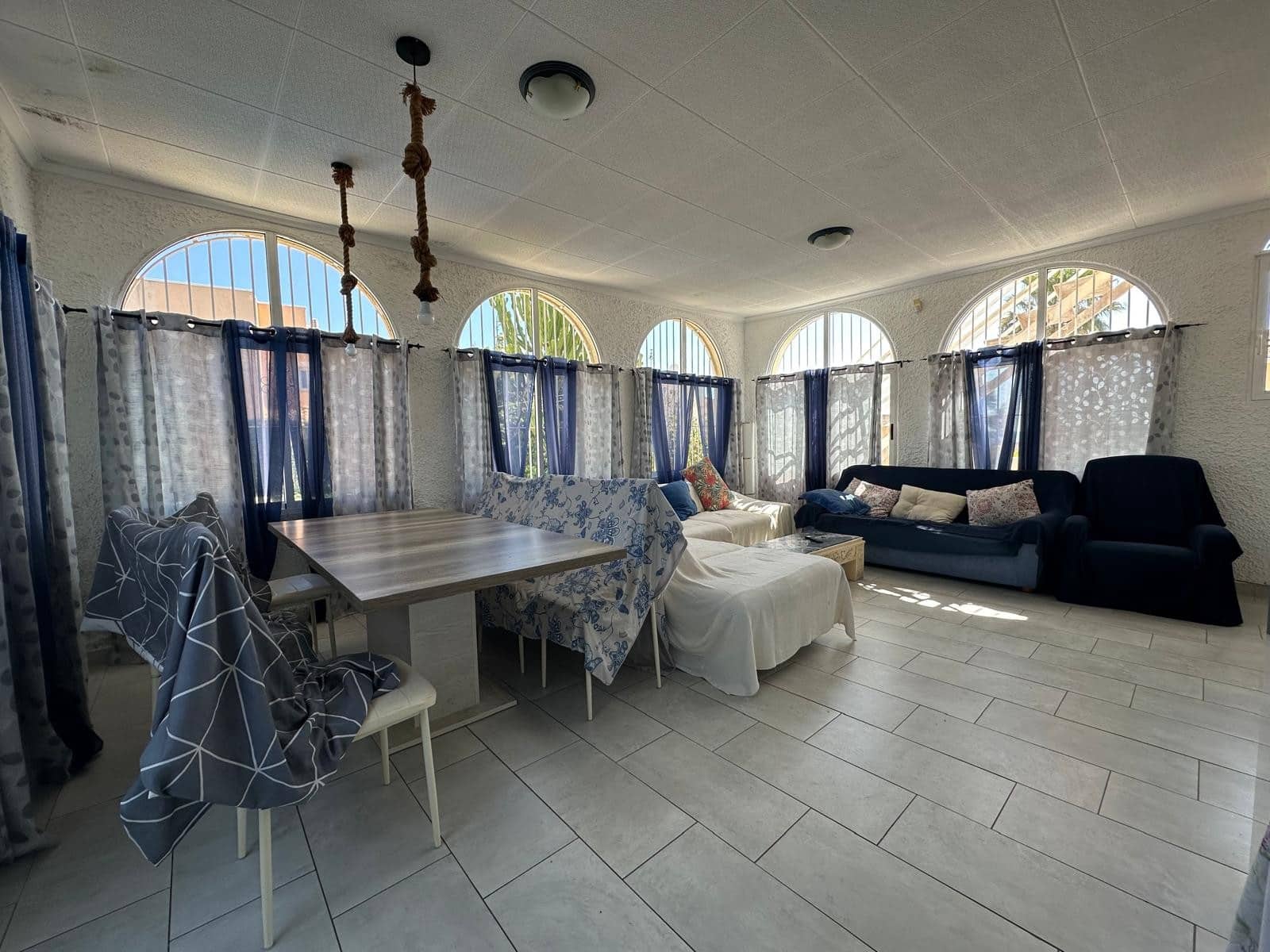 4 bedroom Villa for sale in La Marina with pool garage - € 365,000 (Ref: 9715633)