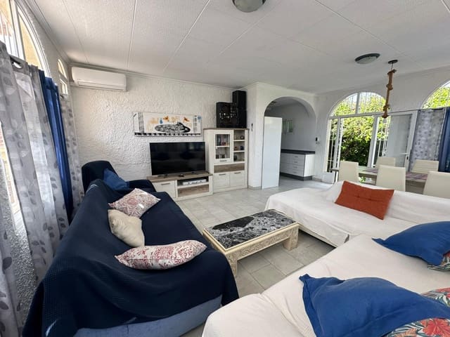 5 soveværelse Villa til salg i La Marina, Elche / Elx med swimmingpool garage - € 365.000 (Ref: 9715633)