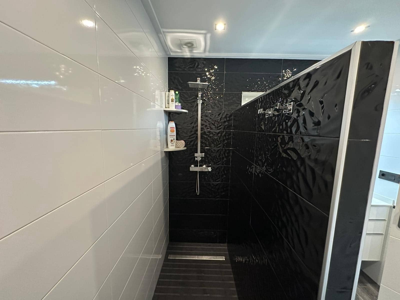 3 soveværelse Byhus til salg i Redovan med garage - € 260.000 (Ref: 9730481)