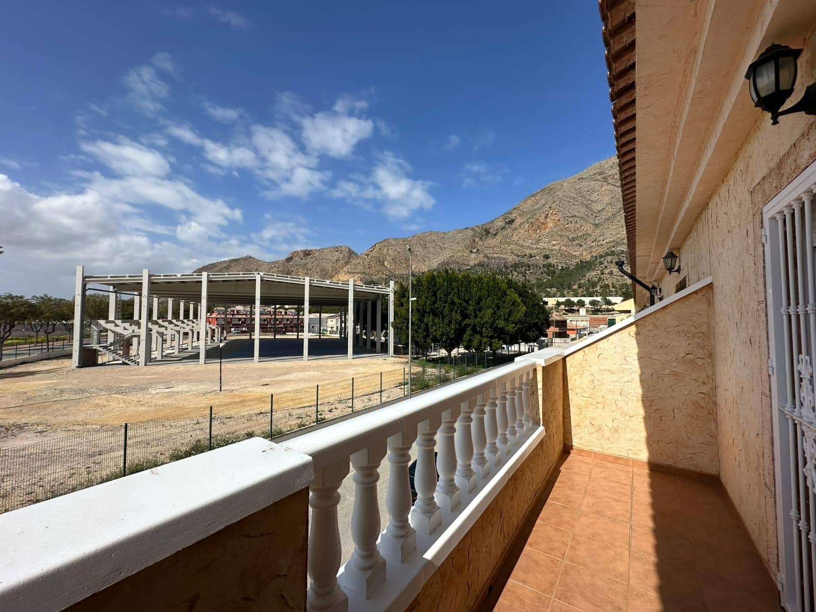 3 soveværelse Byhus til salg i Redovan med garage - € 260.000 (Ref: 9730481)