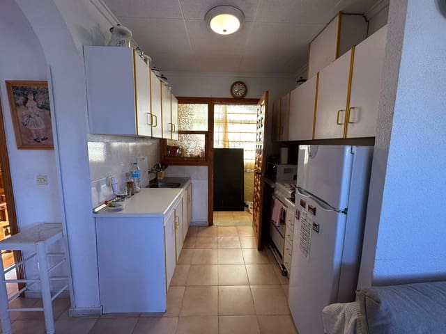 Chalet de 2 habitaciones en La Marina, Elche / Elx en venta con garaje - 165.000 € (Ref: 9740094)