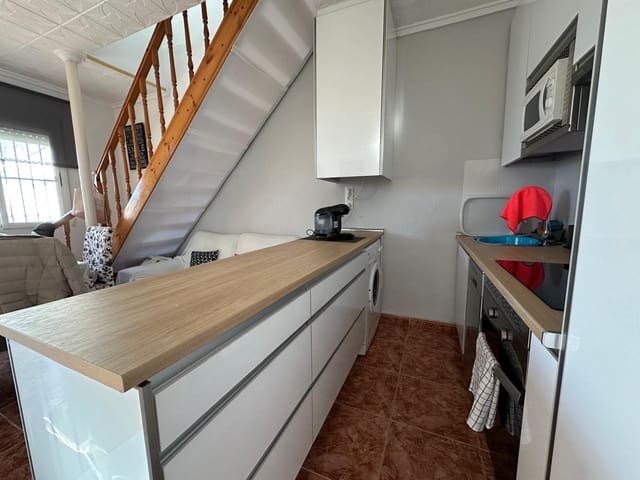 3 soverom Hus til salgs i La Marina, Elche / Elx - € 185 000 (Ref: 9740201)