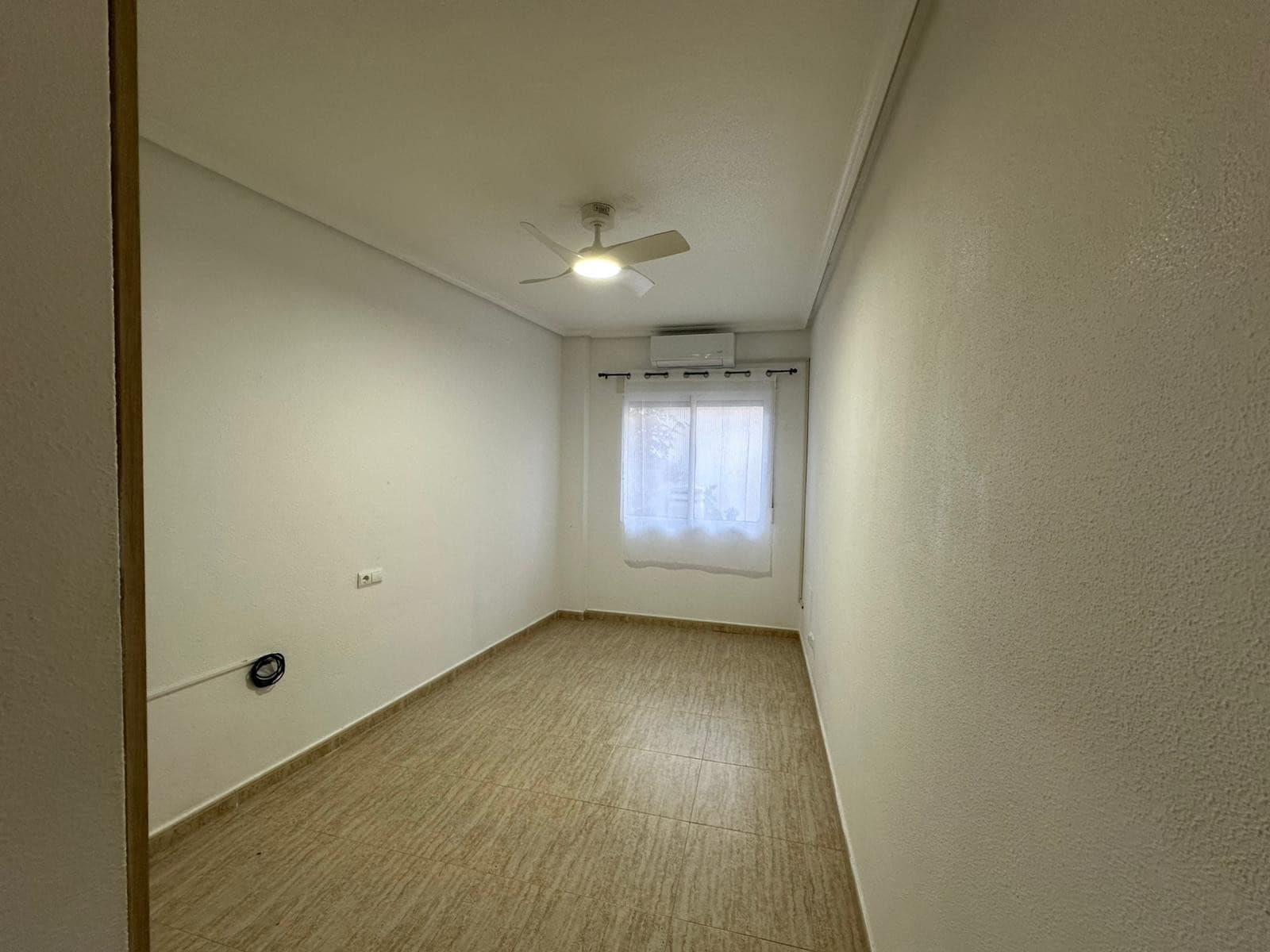 Pareado de 5 habitaciones en Benijófar en venta con garaje - 320.000 € (Ref: 9747216)