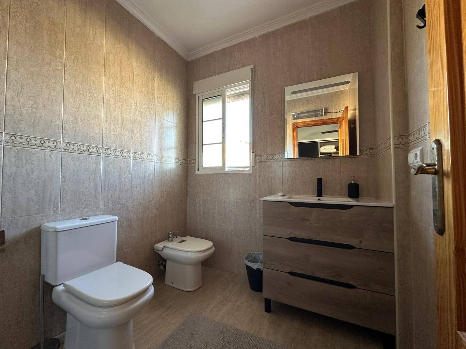 Pareado de 5 habitaciones en Benijófar en venta con garaje - 320.000 € (Ref: 9747216)