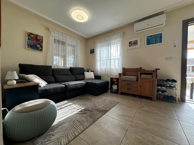 4 sypialnia Willa na sprzedaż w La Marina, Elche / Elx z basenem garażem - 238 000 € (Ref: 9757792)