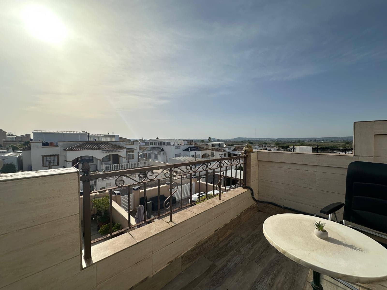 4 sypialnia Willa na sprzedaż w La Marina z basenem garażem - 238 000 € (Ref: 9757792)