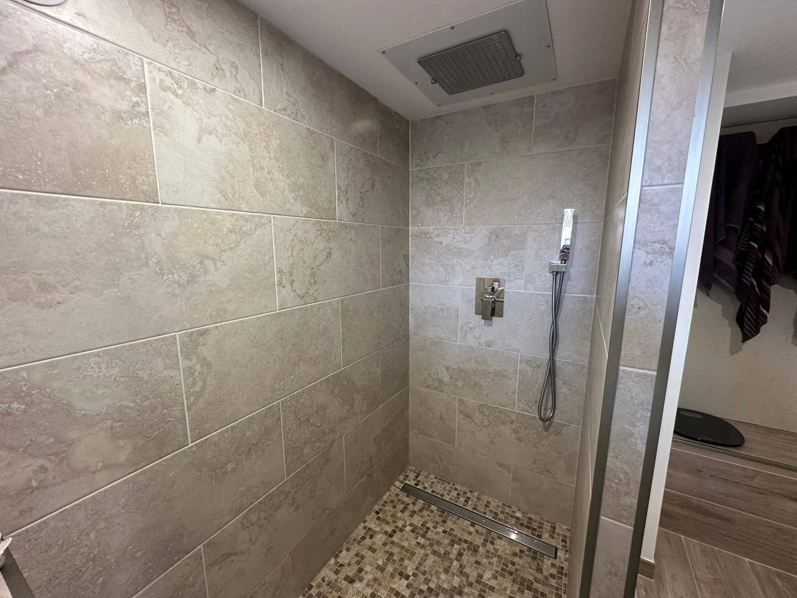 4 makuuhuone Huvila myytävänä paikassa La Marina mukana uima-altaan 
autotalli - 230 000 € (Ref: 9761295)