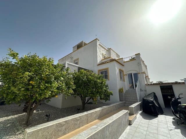 4 soveværelse Villa til salg i La Marina, Elche / Elx med swimmingpool garage - € 230.000 (Ref: 9761295)