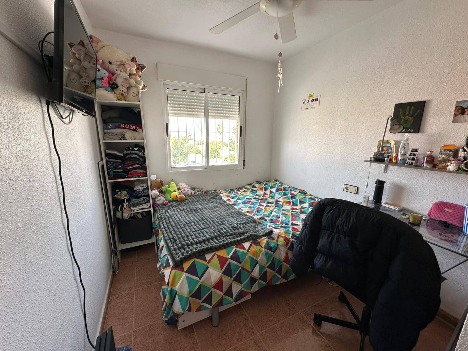 4 makuuhuone Huvila myytävänä paikassa La Marina mukana uima-altaan 
autotalli - 230 000 € (Ref: 9761295)