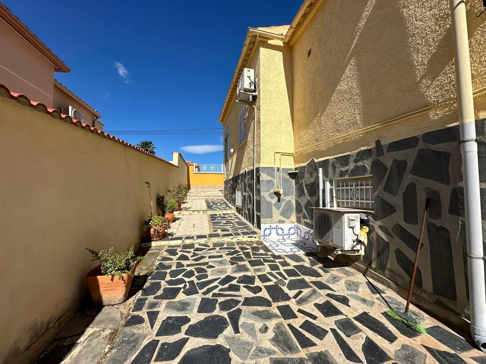 2 slaapkamer Villa te koop in La Marina met garage - € 190.000 (Ref: 9770983)