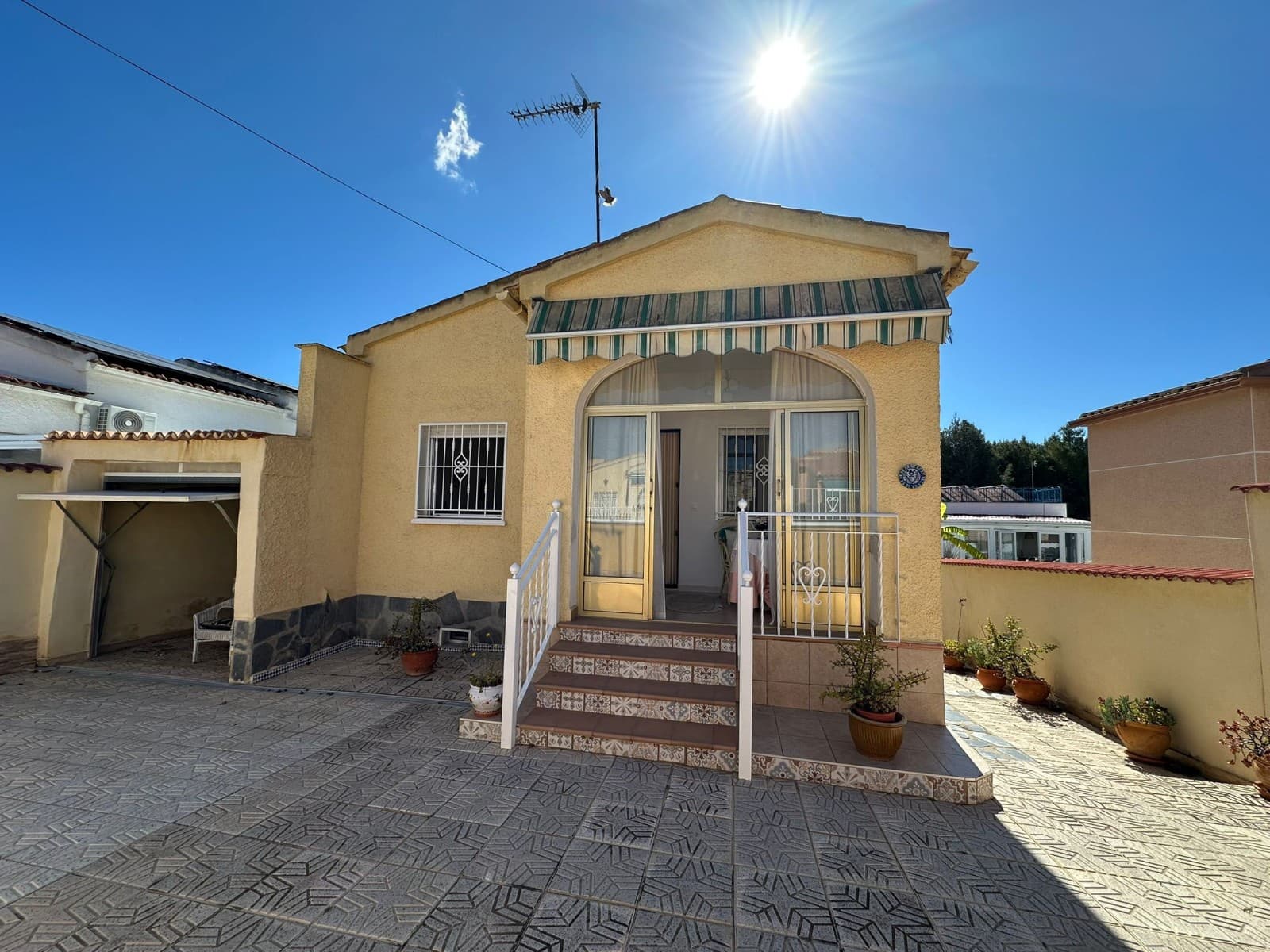 2 slaapkamer Villa te koop in La Marina met garage - € 190.000 (Ref: 9770983)