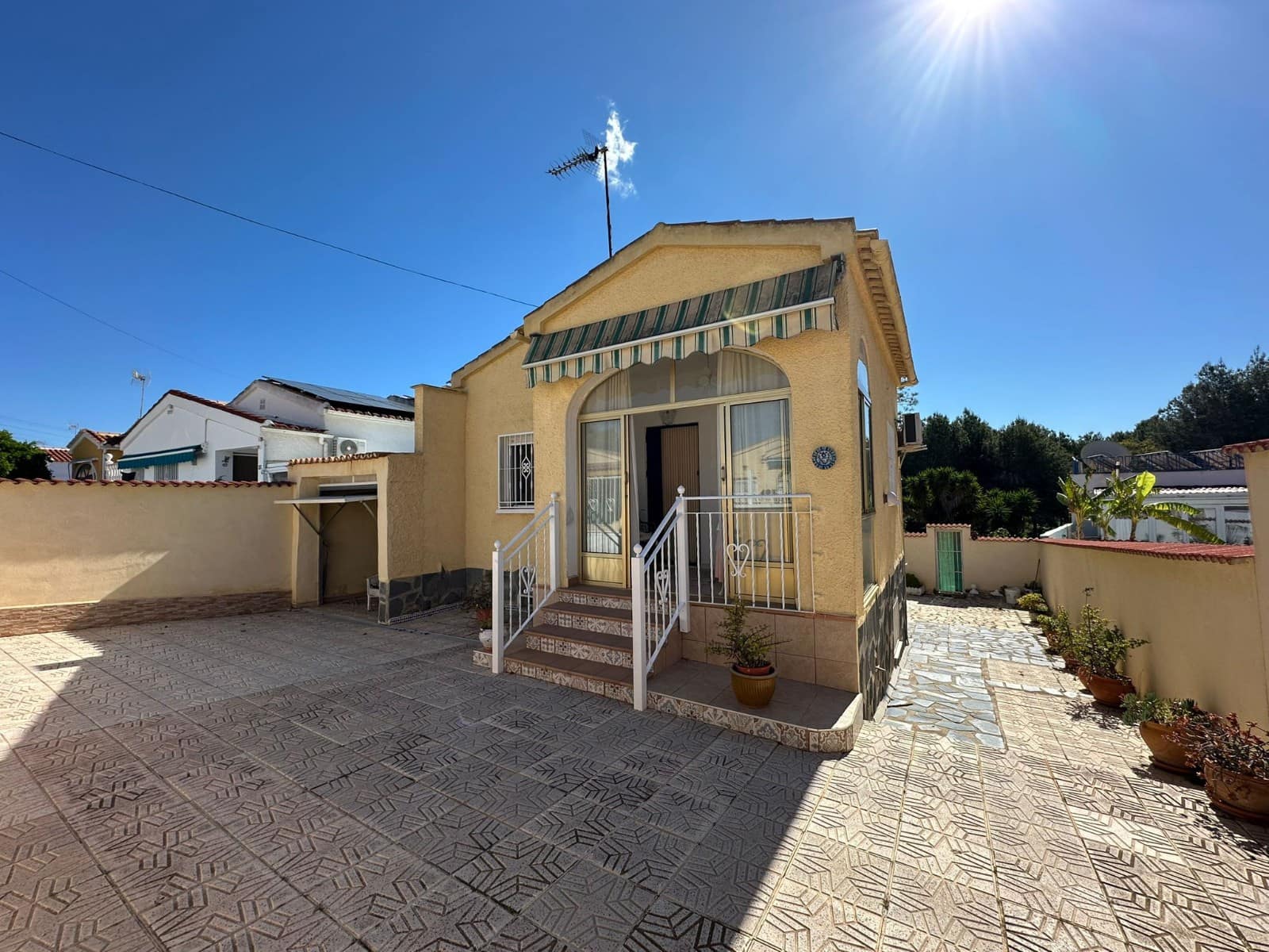 2 slaapkamer Villa te koop in La Marina met garage - € 190.000 (Ref: 9770983)