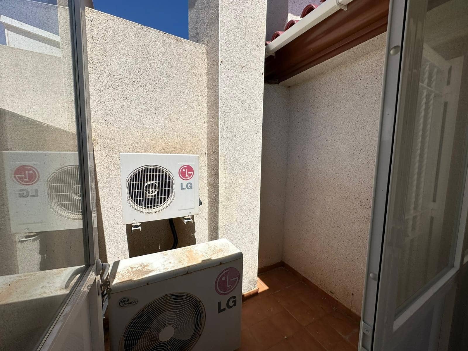 3 soveværelse Villa til salg i La Marina med swimmingpool garage - € 180.000 (Ref: 9779074)