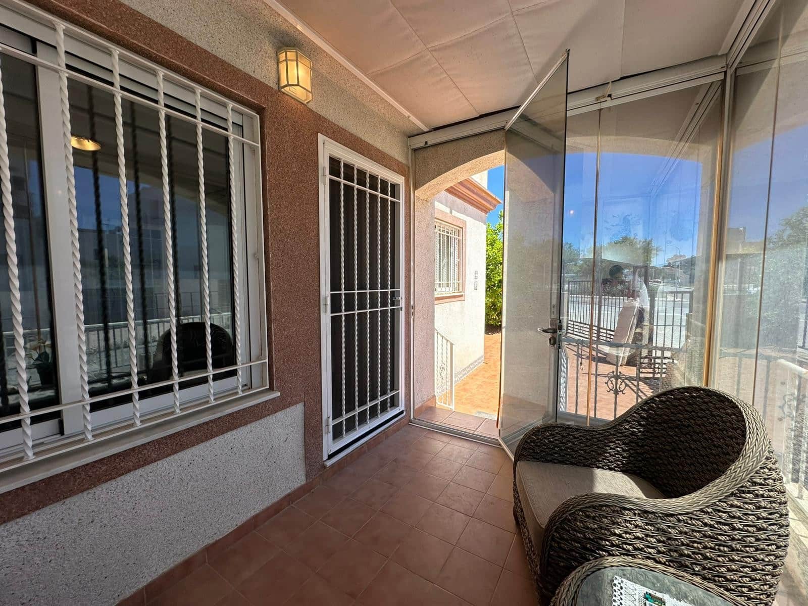 3 soveværelse Villa til salg i La Marina med swimmingpool garage - € 180.000 (Ref: 9779074)