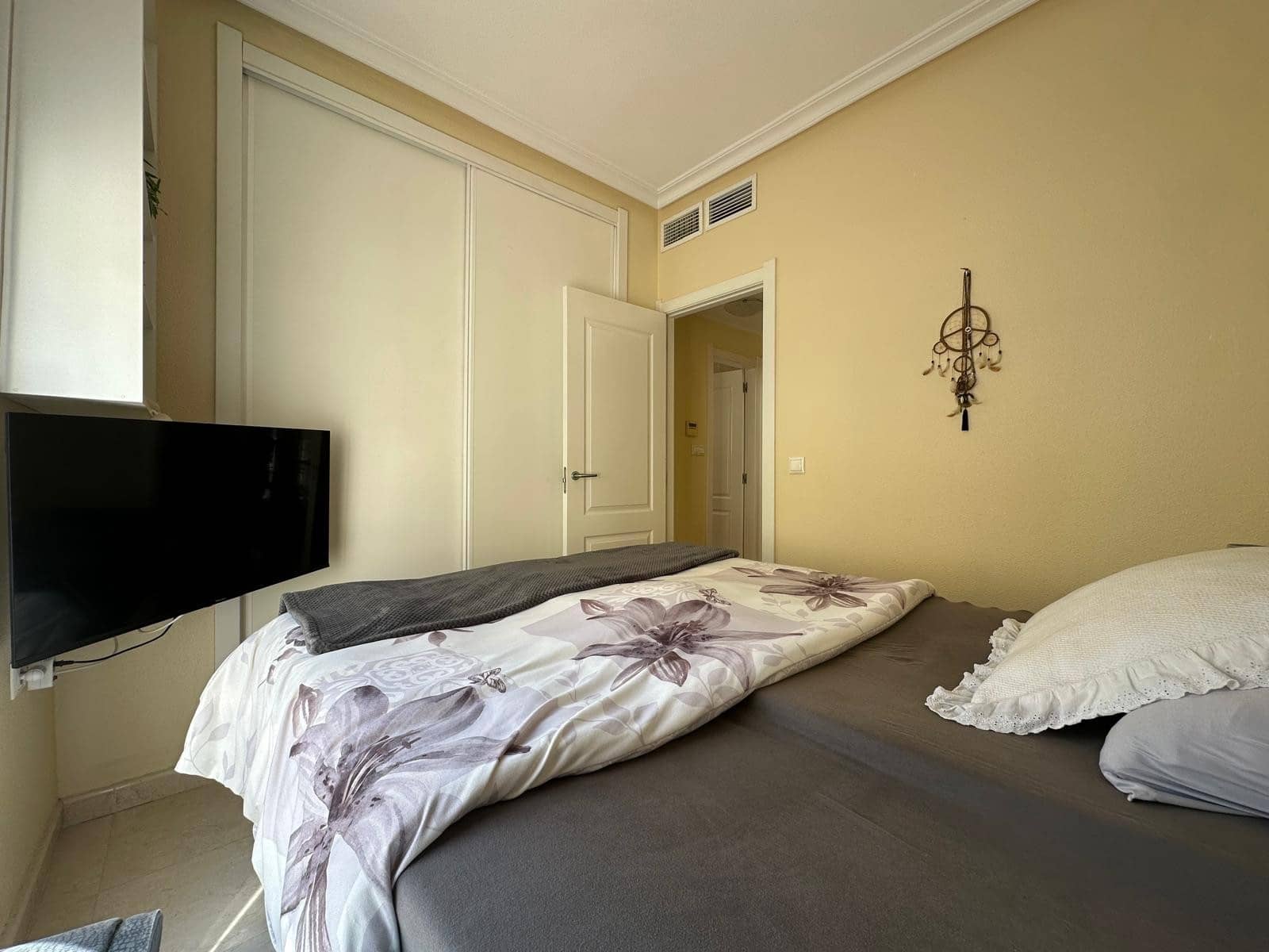 3 bedroom Villa for sale in La Marina with pool - € 195,000 (Ref: 9781119)