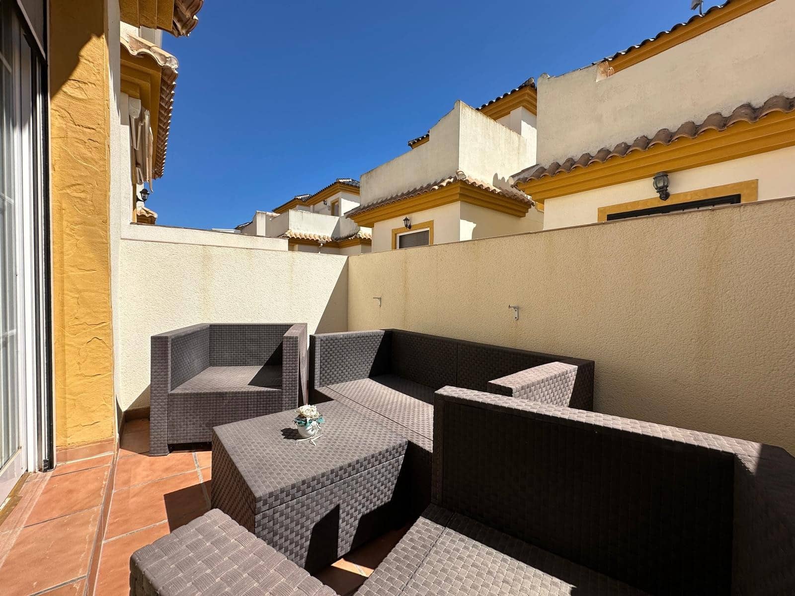 3 bedroom Villa for sale in La Marina with pool - € 195,000 (Ref: 9781119)