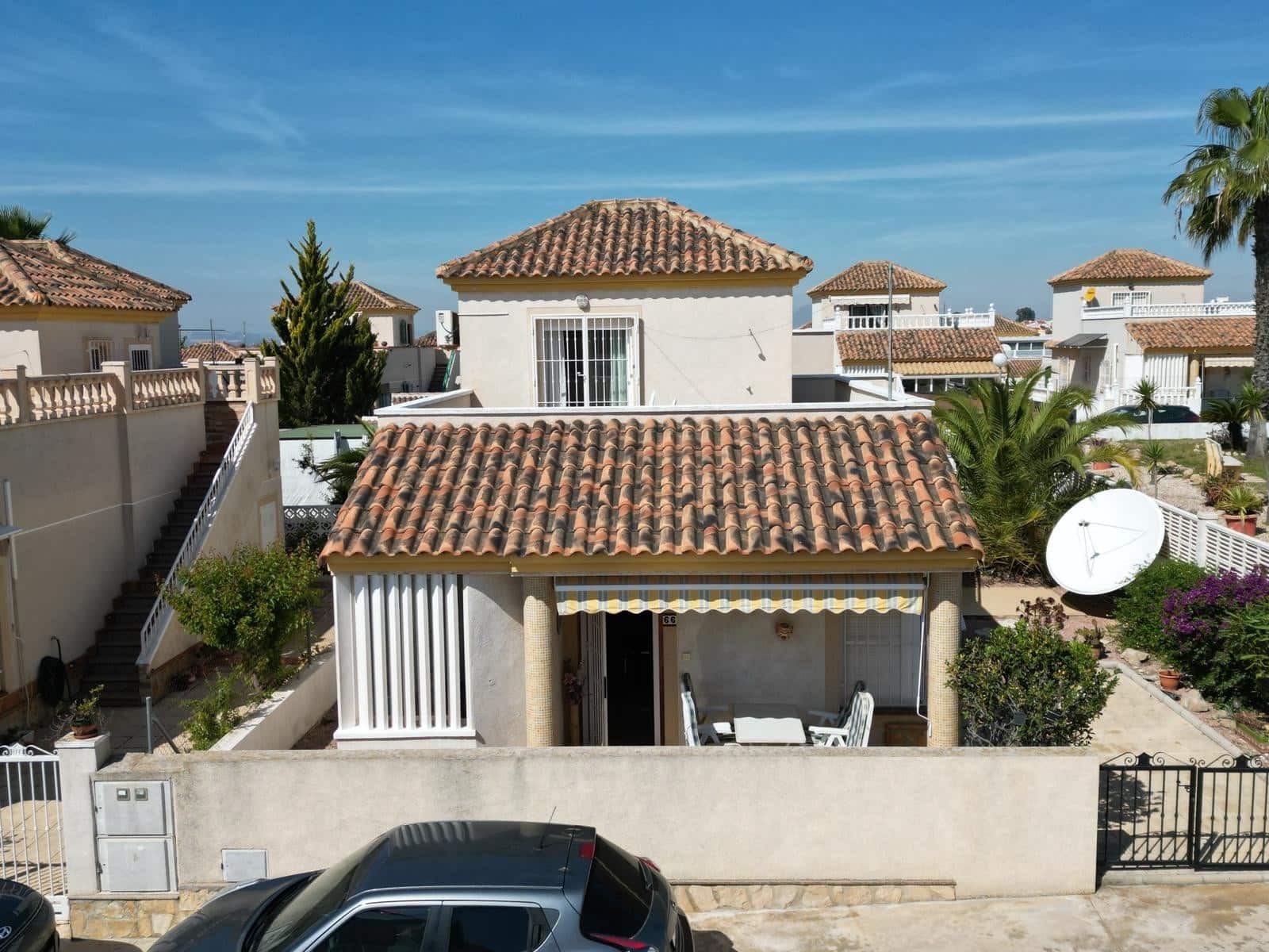 3 soveværelse Villa til salg i La Marina med swimmingpool garage - € 195.000 (Ref: 9781391)