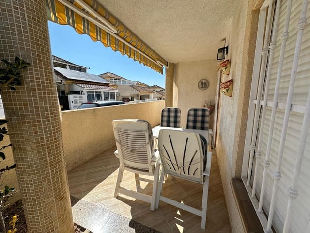 3 soveværelse Villa til salg i La Marina, Elche / Elx med swimmingpool garage - € 195.000 (Ref: 9781391)