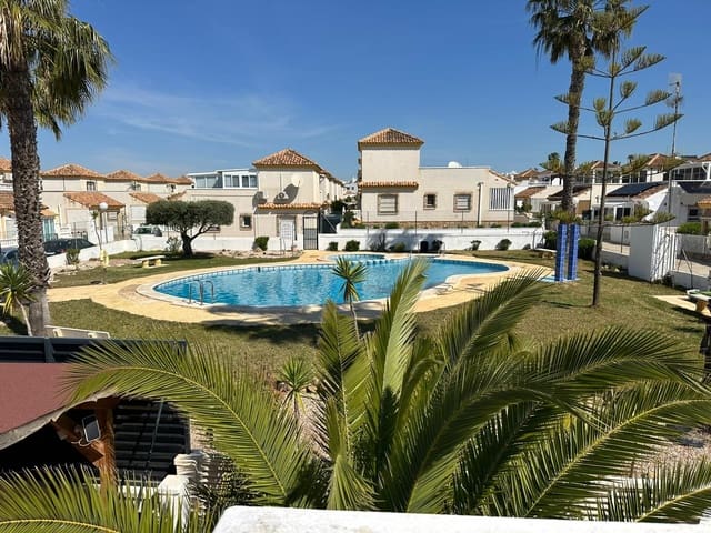 3 soveværelse Villa til salg i La Marina, Elche / Elx med swimmingpool garage - € 195.000 (Ref: 9781391)