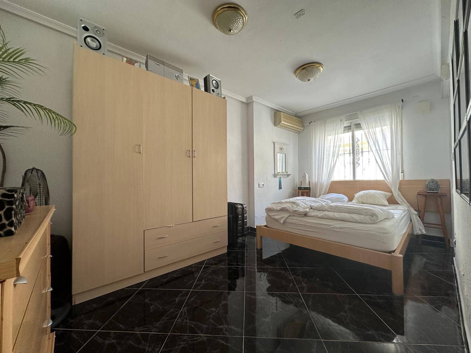 1 soveværelse Semi-Rækkehus til salg i La Marina - € 95.000 (Ref: 9782489)